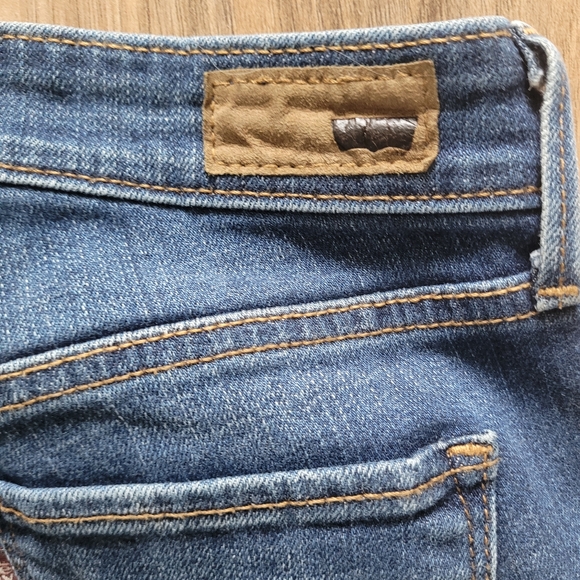 Levis Slight Curve Classic Rise Boot Jeans Size 2/26 - Picture 5 of 10